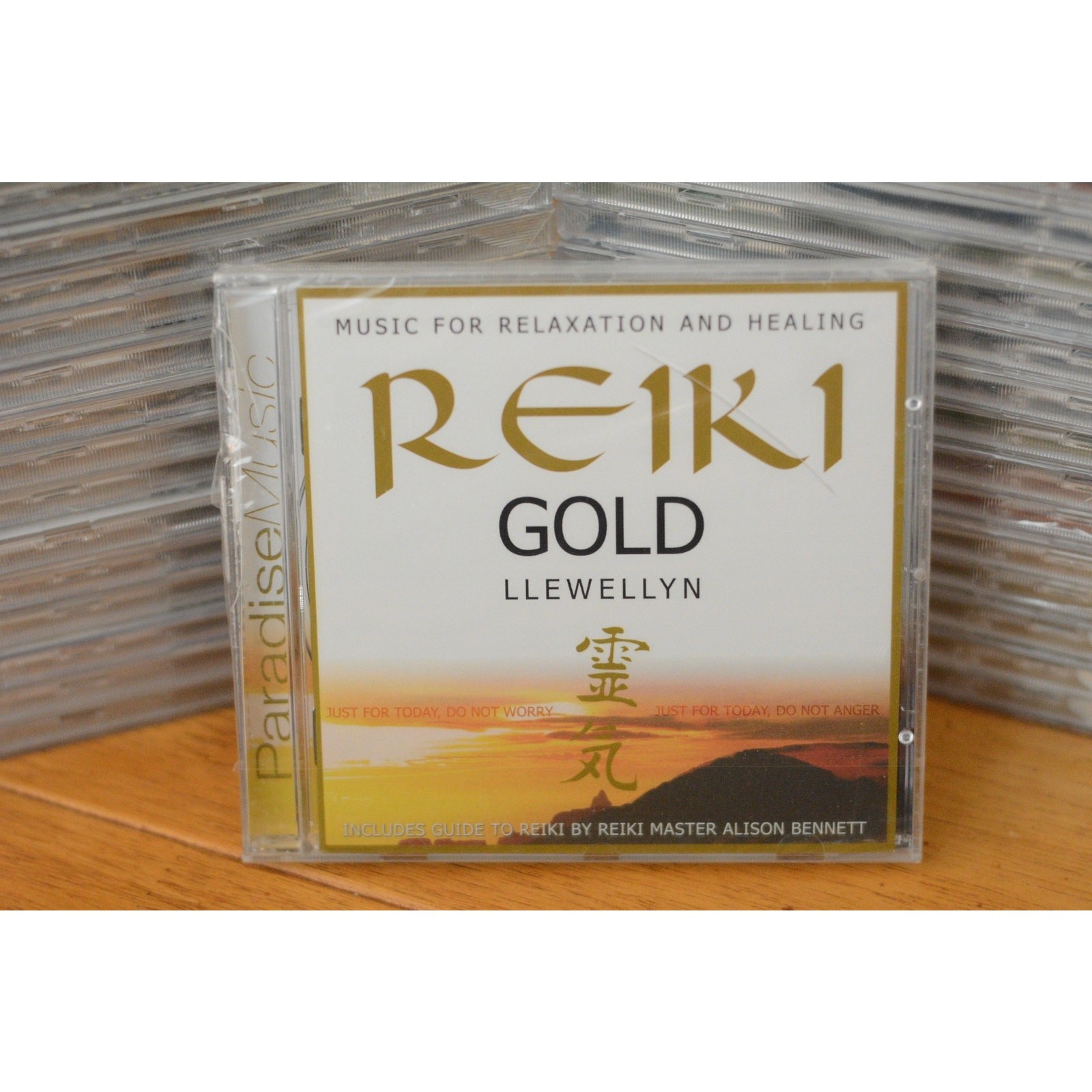 Llewellyn CD Reiki Gold New Age Relaxation Healing Paradise Music Meditation