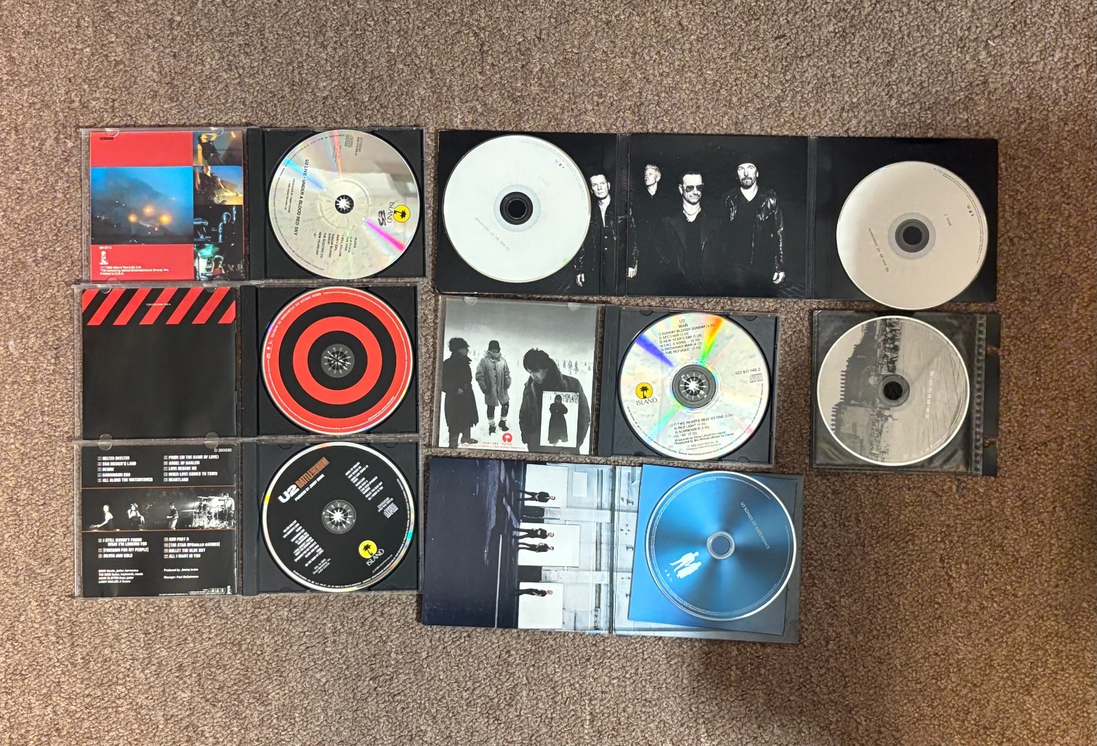 U2 - 7 CD Collection - War - Rattle and Hum - Live - Atomic Bomb - Songs of