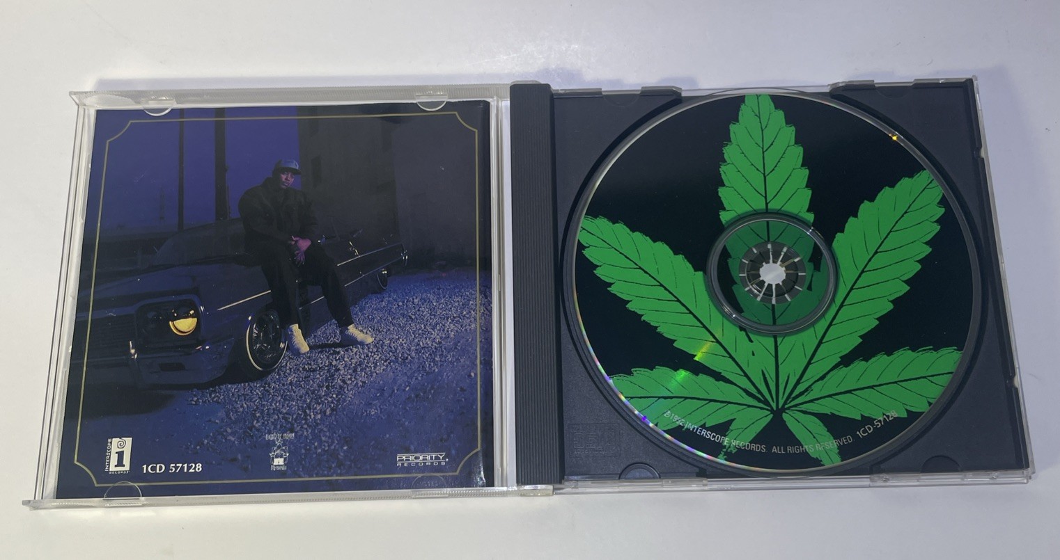 The Chronic CD RAP Dr. Dre (1992) Snoop Dogg, The D.O.C.