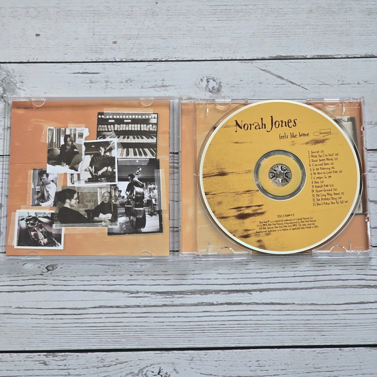 Norah Jones - Feels Like Home - 2004 CD - Easy Listening Pop - Free Shipping
