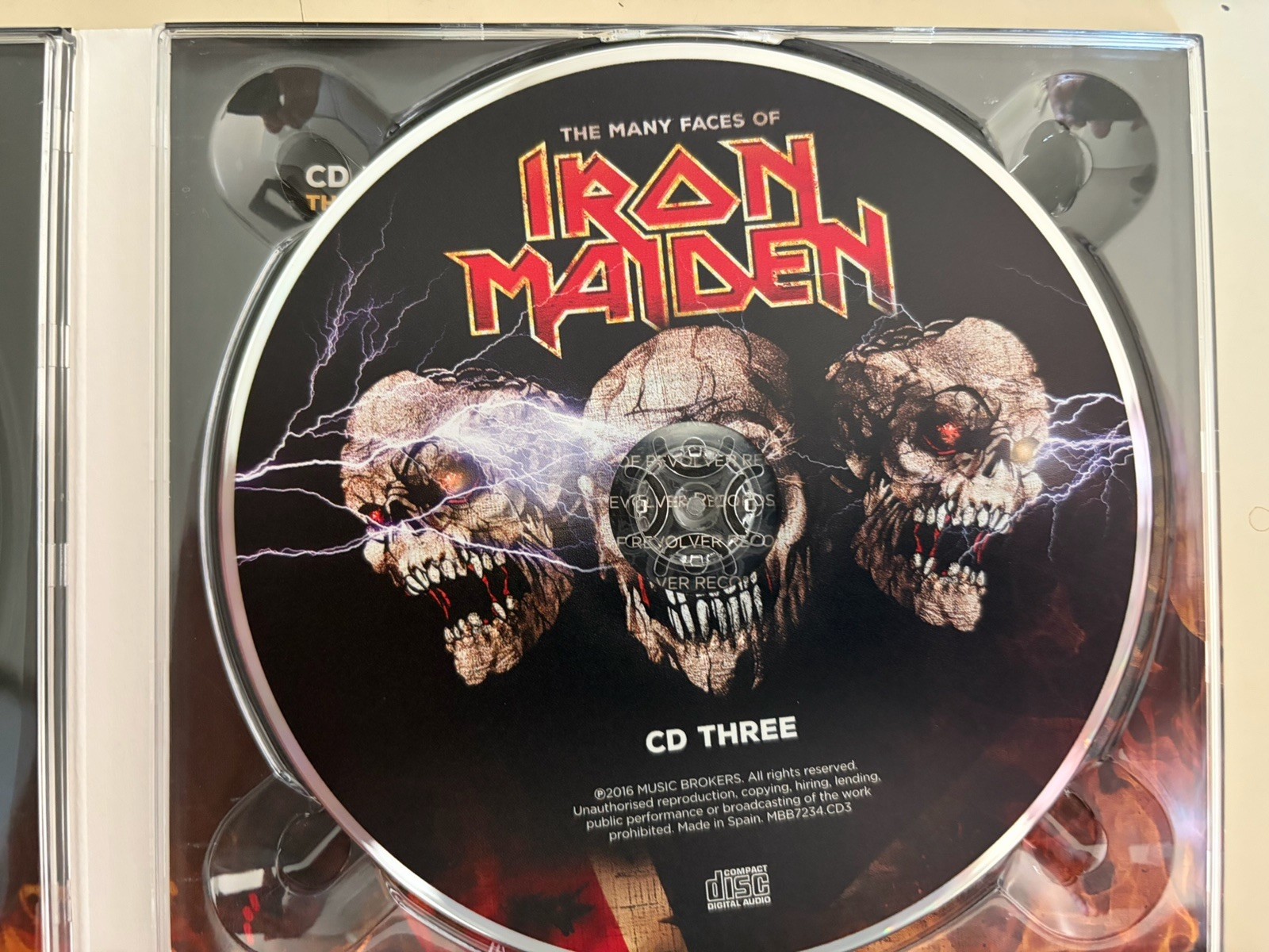 Iron Maiden - The Many Faces of Iron Maiden 3CD Box Set Compilation (2016)