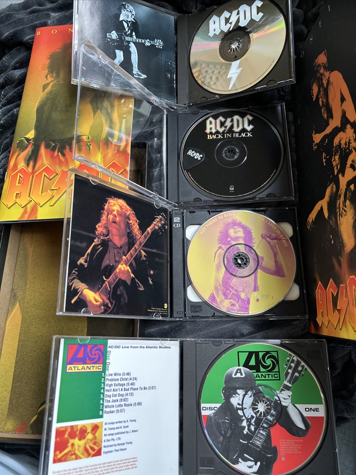 AC DC BONFIRE Box Set 5 CDs Poster Guitar Pick Booklet, no Keychain