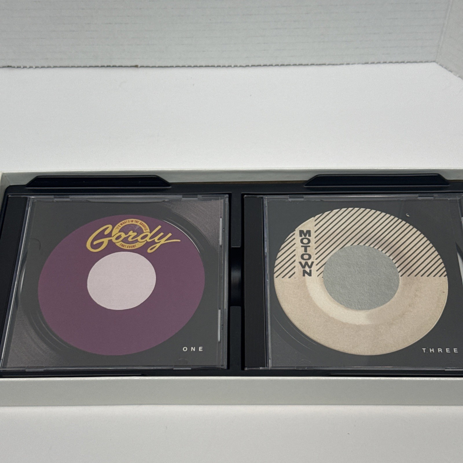 Hitsville Motown Singles 1959 1971 CD Box Set 4 CD’s 104 Songs 36 Artist