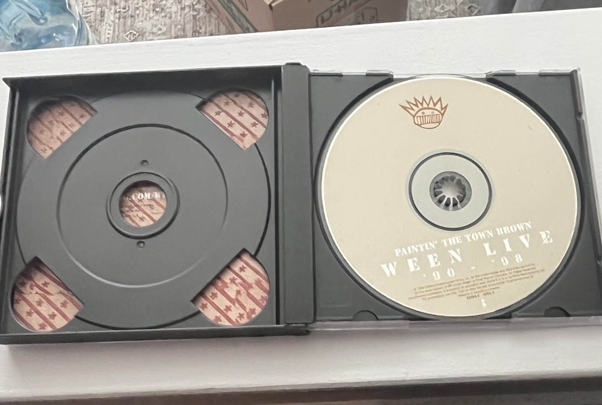 Ween - Paintin’ the Town Brown Live ‘90-‘98 2CD Set Elektra Records Used