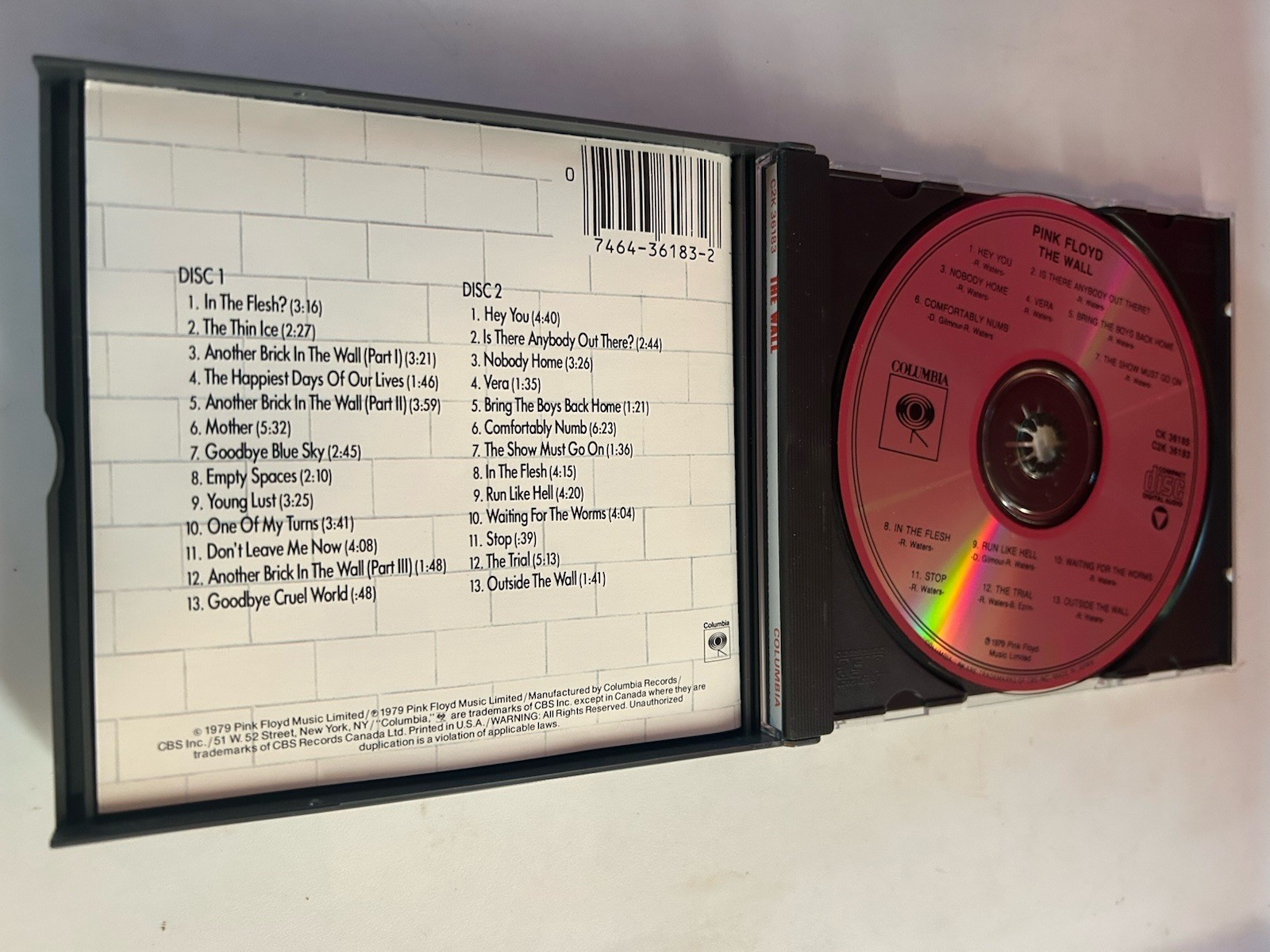 PINK FLOYD-The Wall-2 CD Set1979 Columbia CD! Free Shipping!