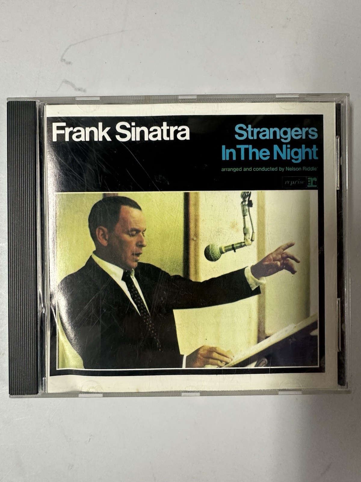 Frank Sinatra: Strangers In The Night (CD)