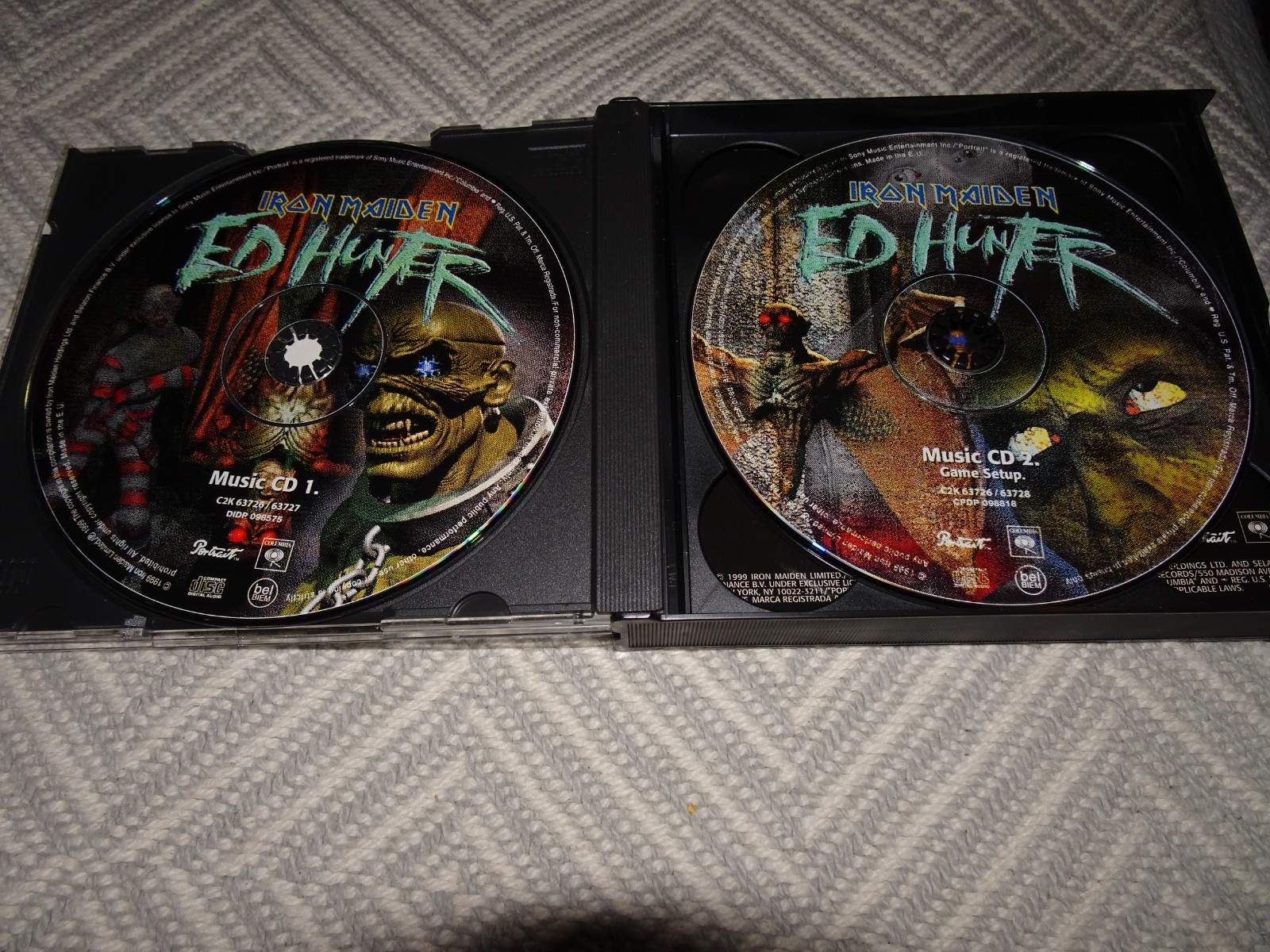 Iron Maiden Ed Hunter 3 cd set (out of print)