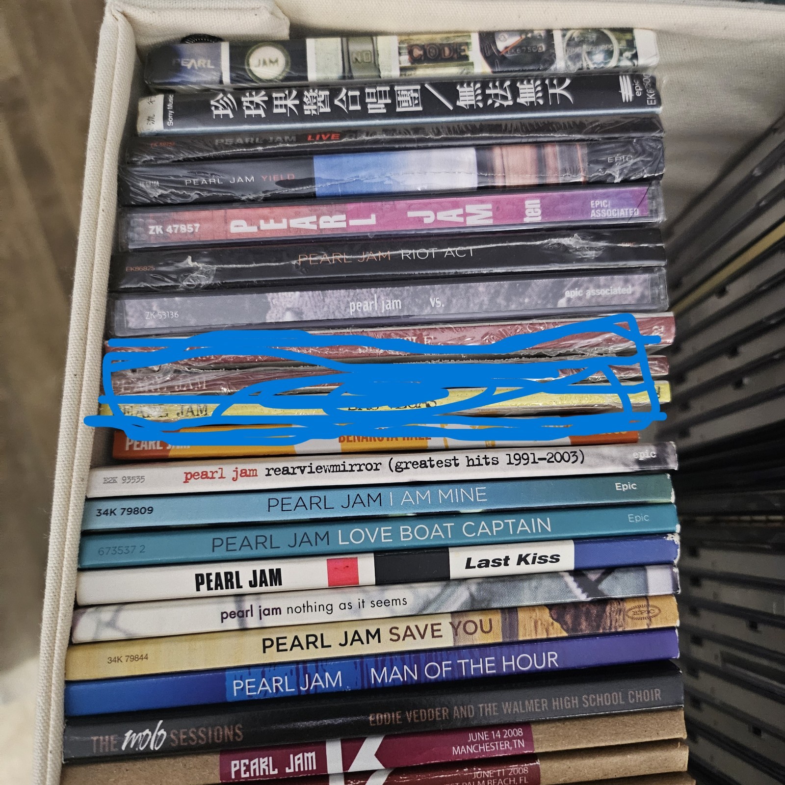 Pearl Jam - 47 Albums/53 CDs Bundled Lot in MINT Condition Live, Box Sets, Etc.