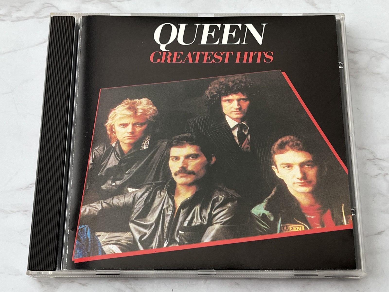 Queen Greatest Hits CD HOLLAND IMPORT! EMI CDP 7 46033 2 Freddie Mercury RARE!