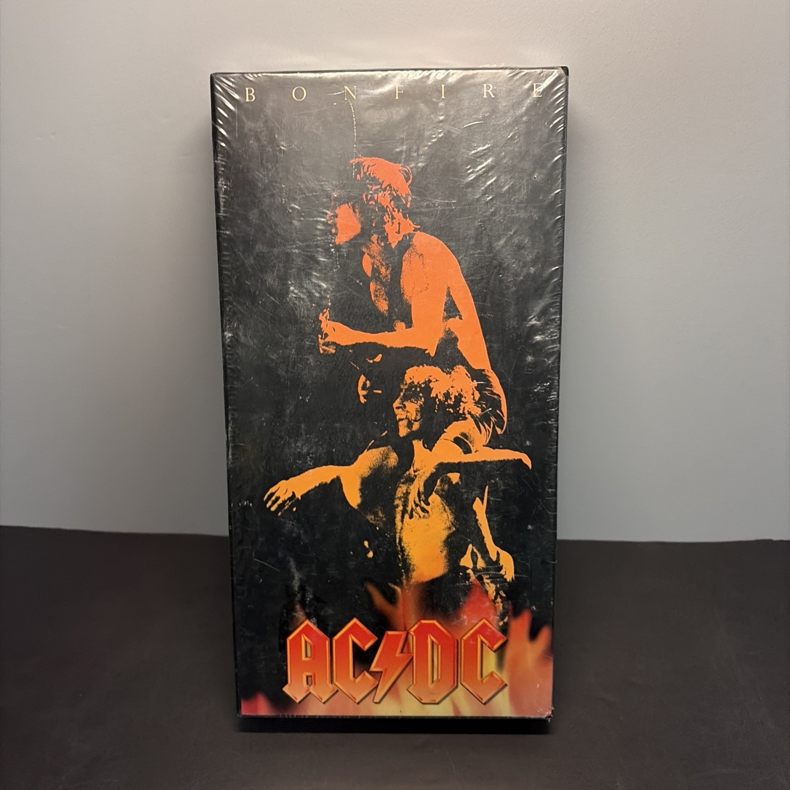 AC/DC Bonfire Box Set - 5 CDs + Collector's Items *SEALED*