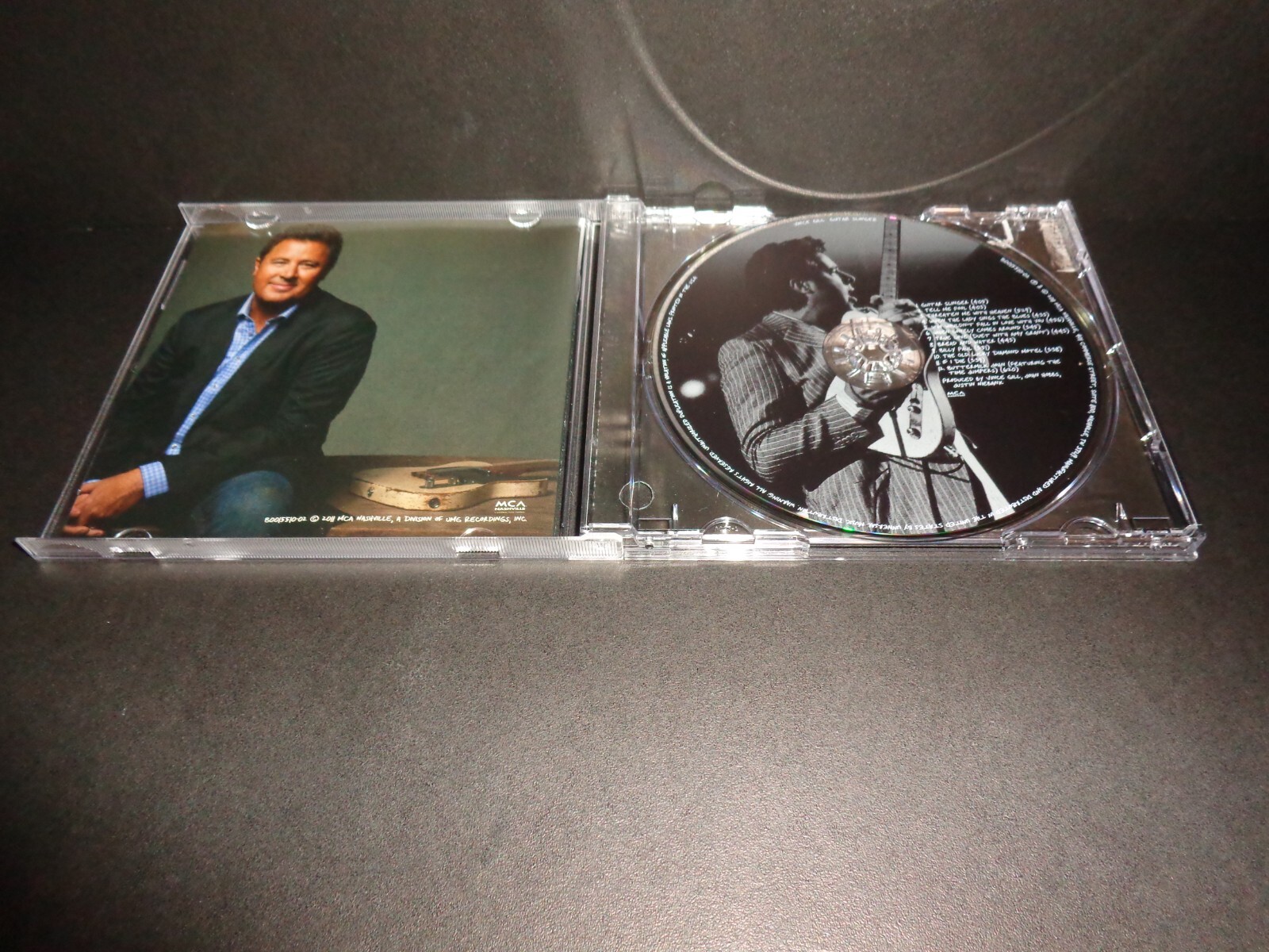 GUITAR SLINGER by VINCE GILL-Rare PROMOTIONAL CD w/ CMA Magazine Feature--CD