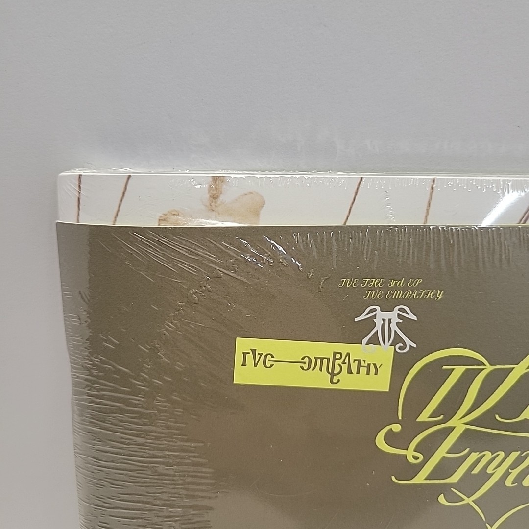 Ive Empathy - incl. 84pg Photobook, Photocard + Photo Set (CD) (New & Sealed)