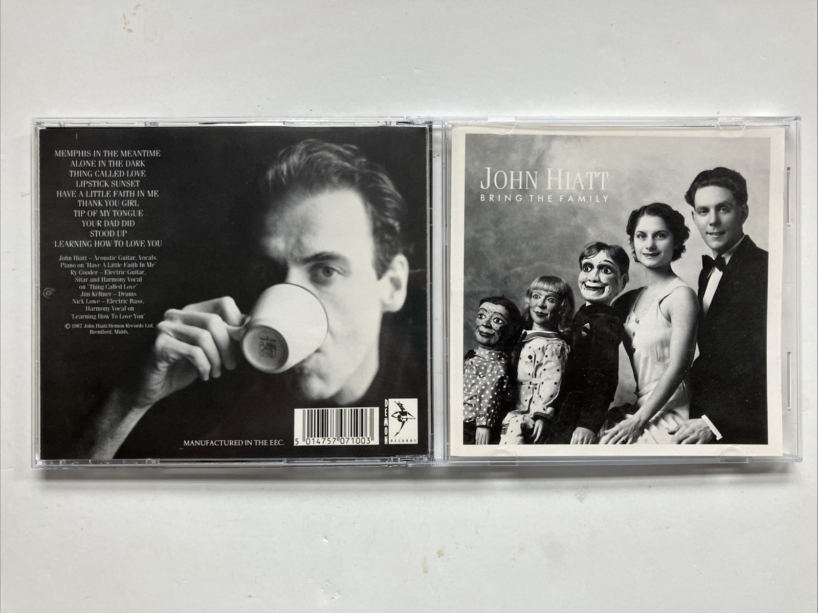 John Hiatt - Bring the Family - CD - Import - United Kingdom - Very Good Cond.