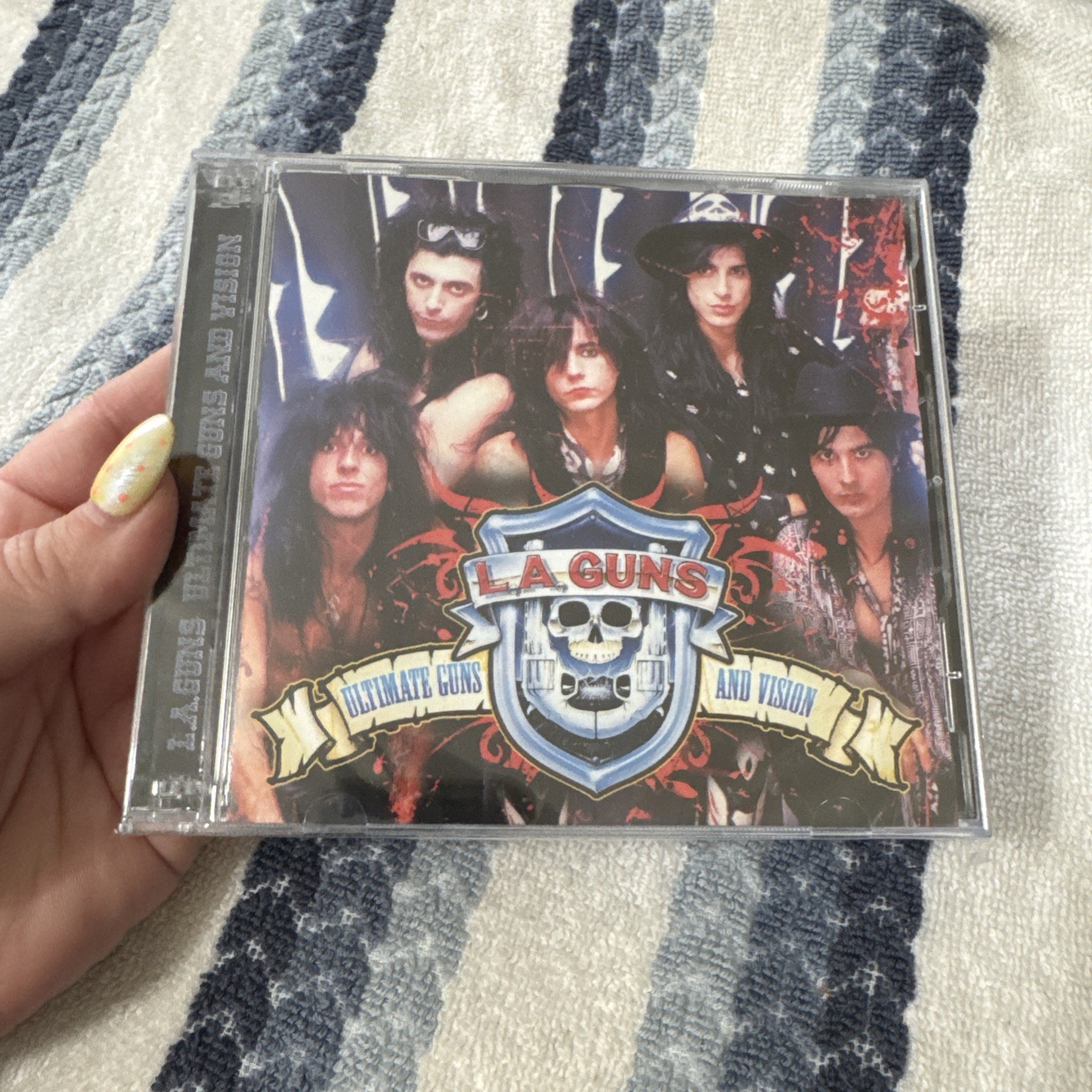 NEW* L.A. GUNS Ultimate Guns and Vision CD & DVD! N' Roses Skid Row Mötley Crüe