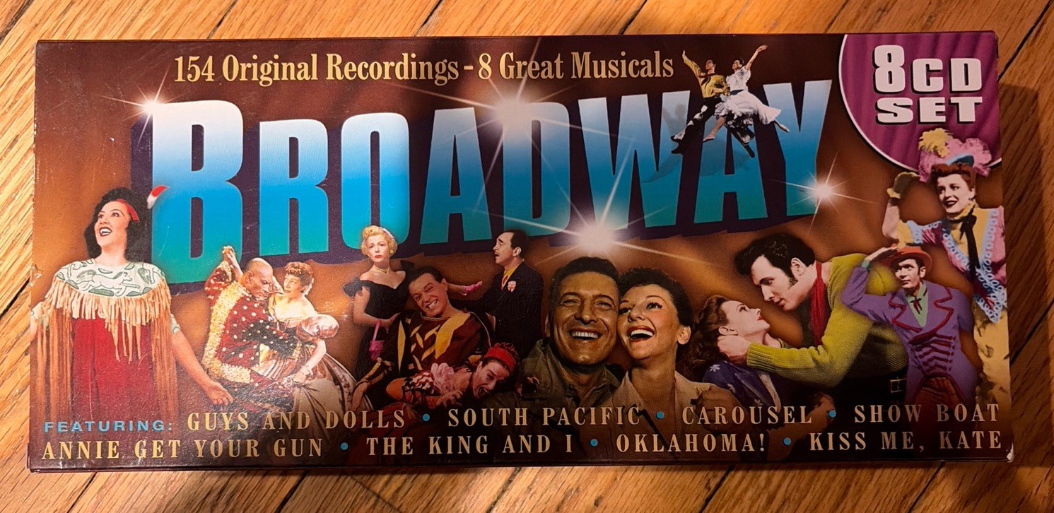 Broadway 8 Musicals in 8 CD Boxed Set 154 Original Recordings