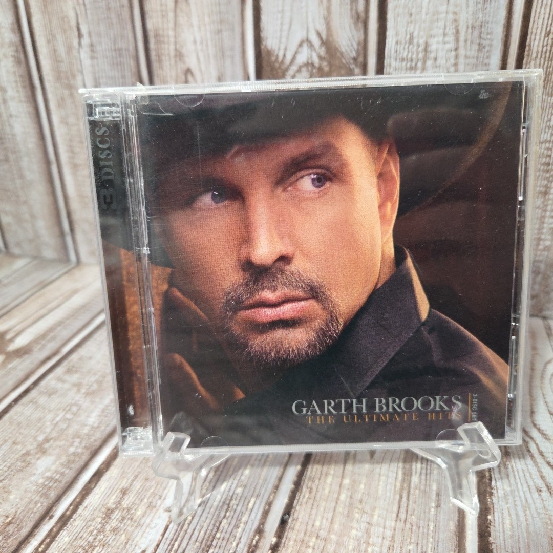 Garth Brooks - The Ultimate Hits (Pearl Records, 2007) 2-CD'S +1 DVD Ships Fast!