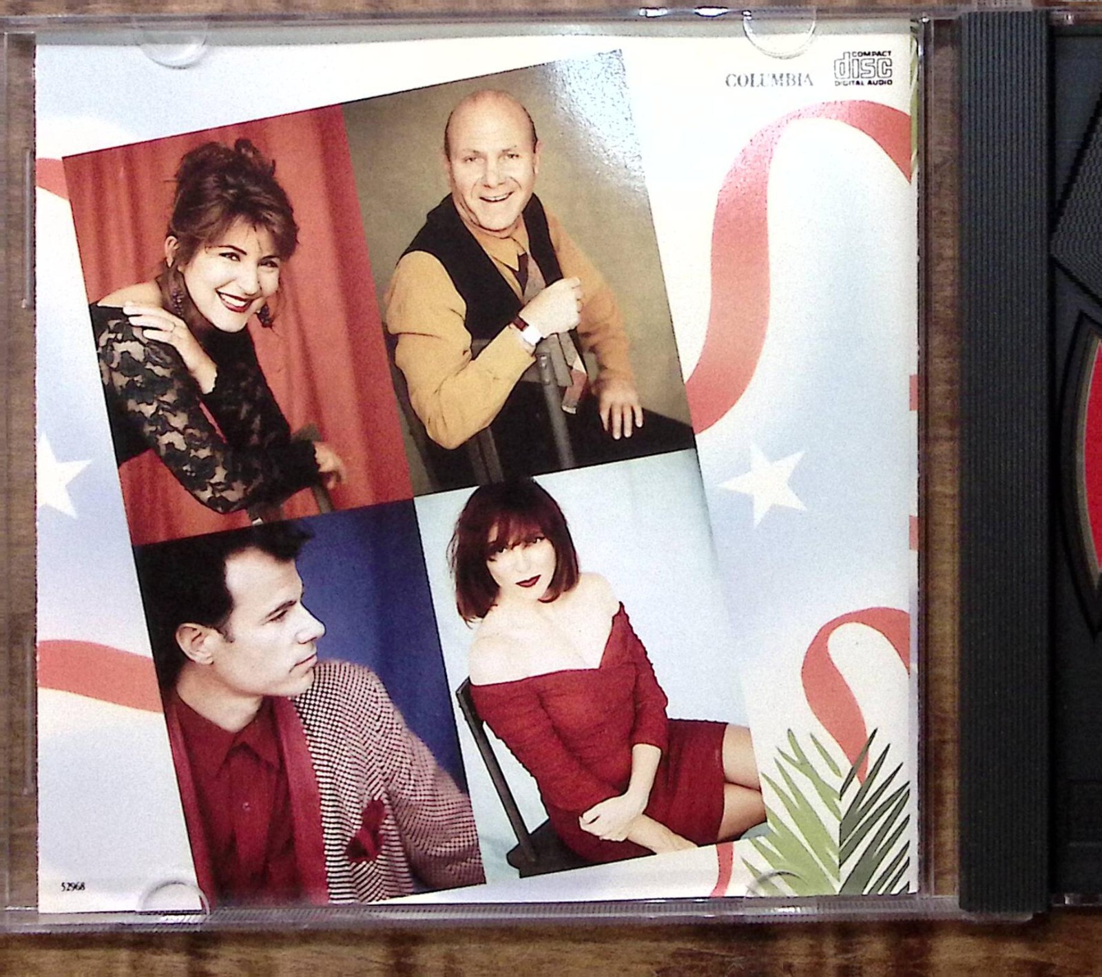 THE MANHATTAN TRANSFER THE CHRISTMAS ALUM COLUMBIA RECORDS EXC CD 2930