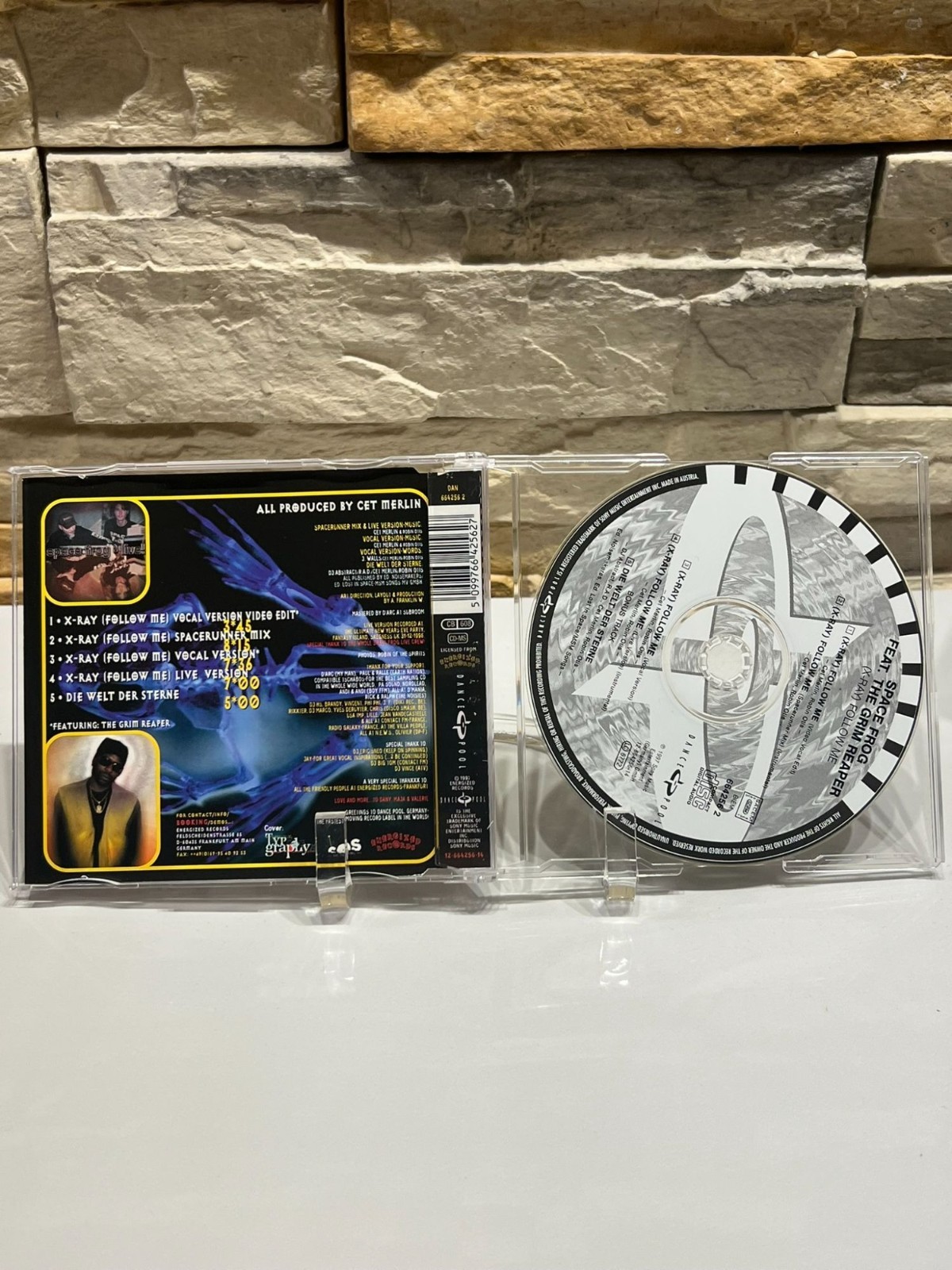 Space Frog feat. The Grim Reaper X-Ray Follow Me Energized 026 1997 Used CD