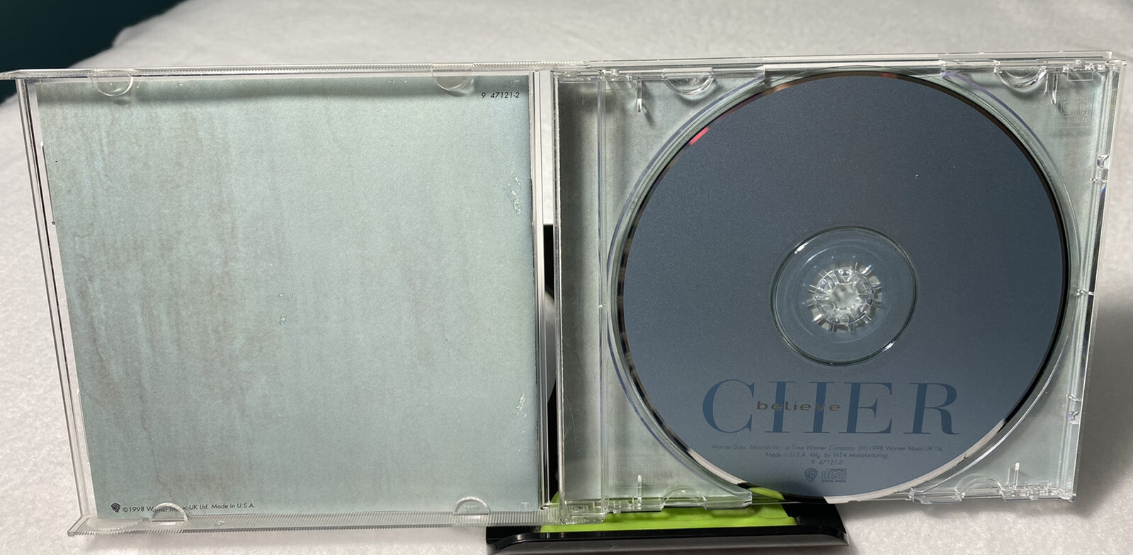 Believe - Cher (1998, Warner Brothers) Electronic Pop / Latin House Music CD