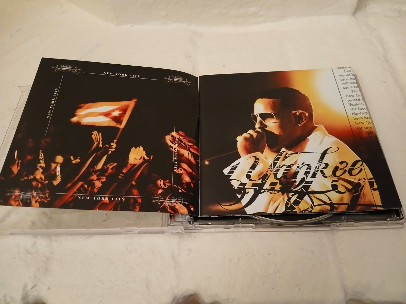 GC Daddy Yankee Barrio Fino En Directo (Explicit). 1 CD+ 1 DVD Set. 2005.