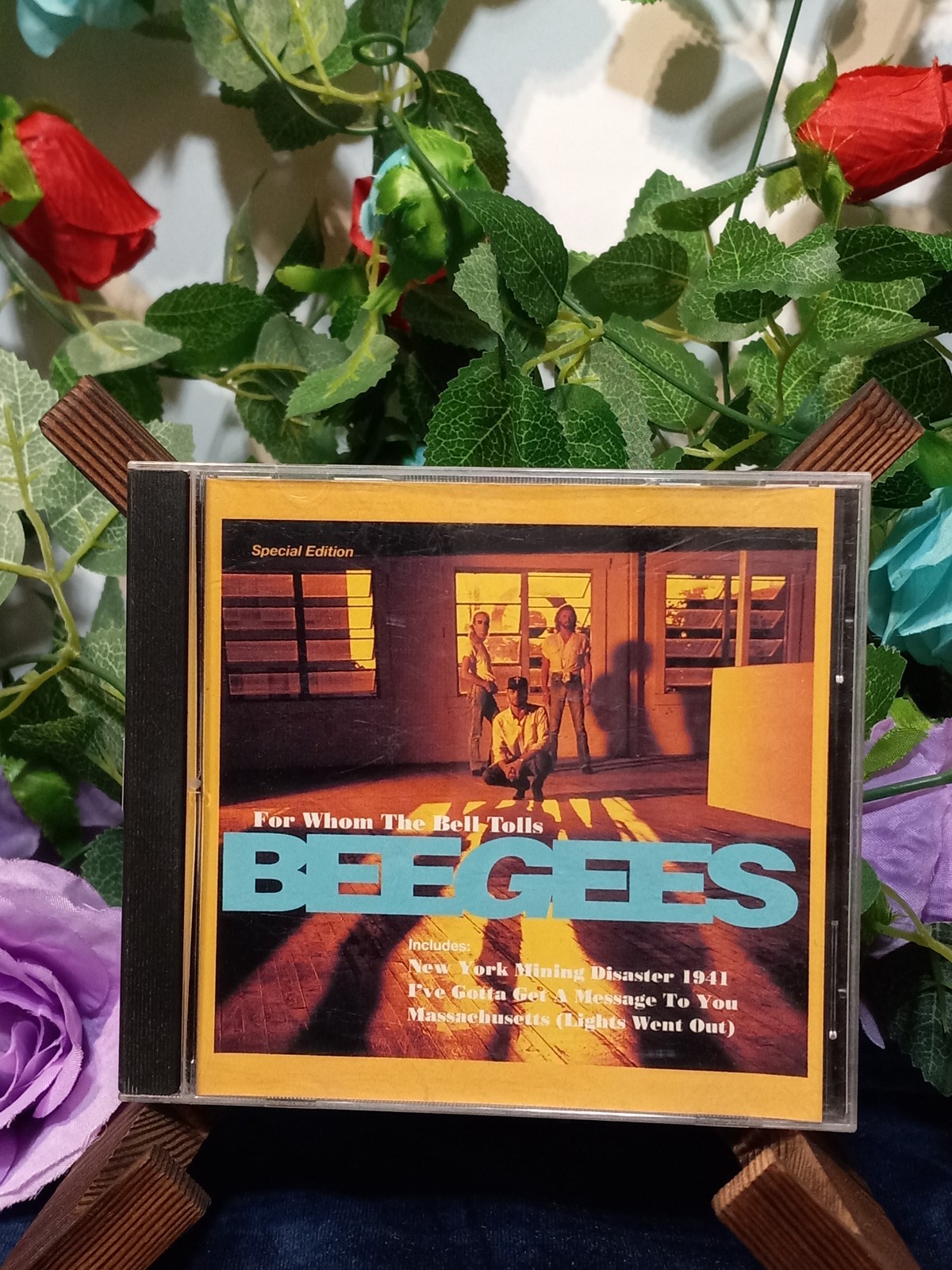 Special Edition - Whom The Bell Tolls des Bee Gees, 1993 CD
