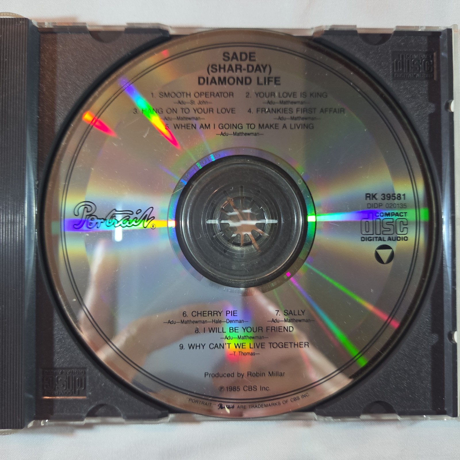 Lot Of 4 CDs • 80's • The Go-Go's • Soft Cell • Sade • Sinead O'Connor
