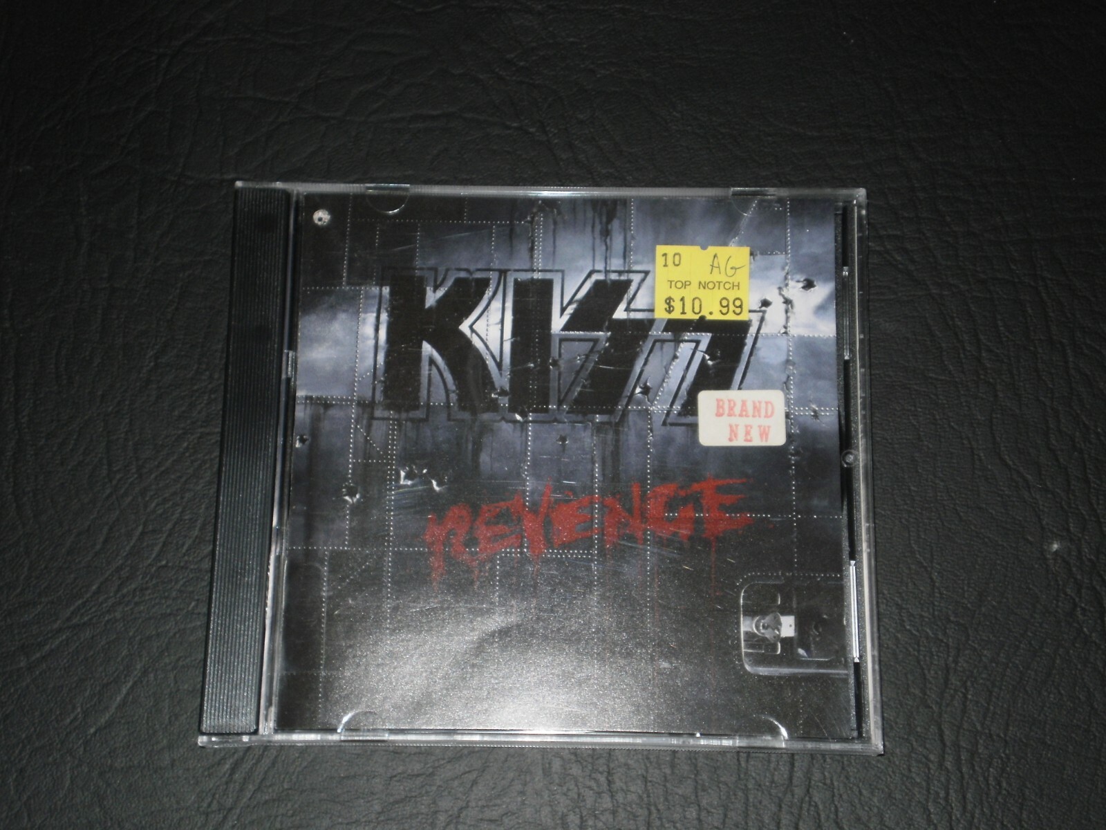 KISS REVENGE MERCURY 1992 VG