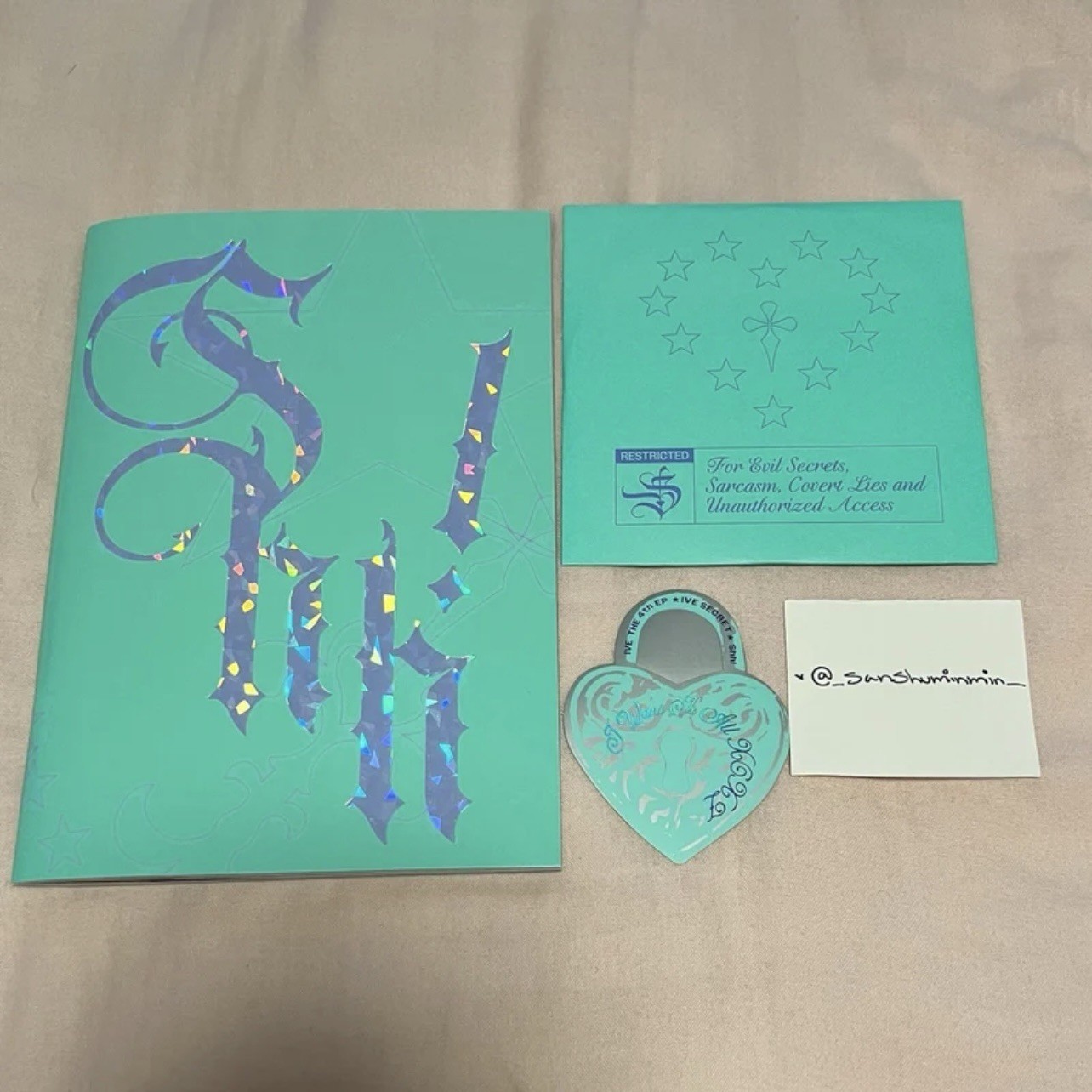 IVE 4th EP Album IVE SECRET Shh! Version