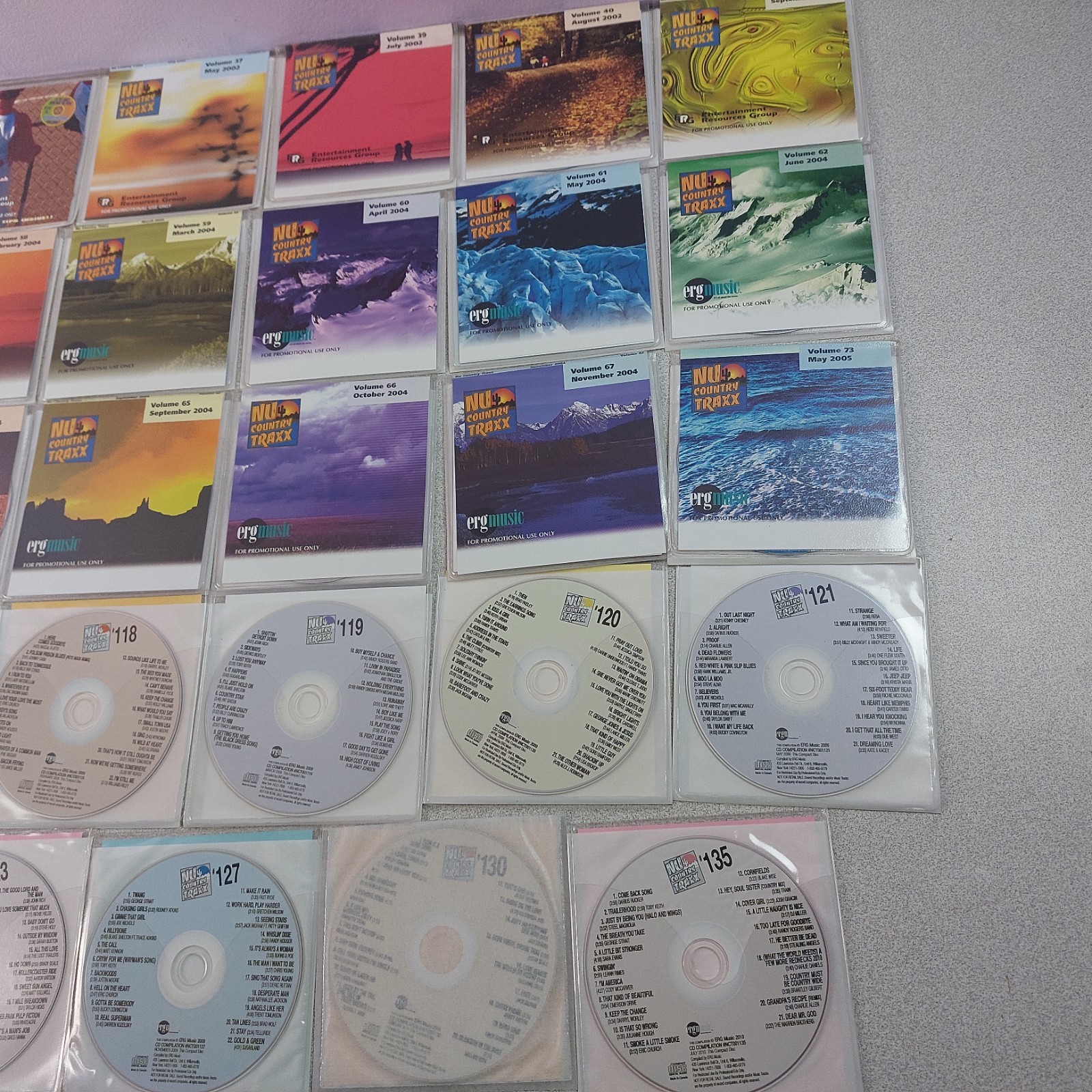RARE Lot 29 CD NU Country Traxx Promo 2000-2010 #10-#135 NM READ