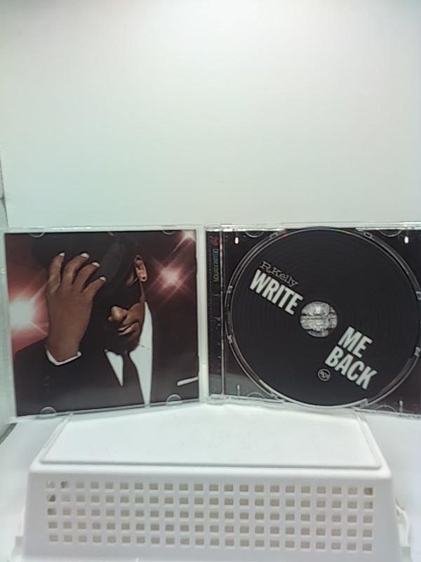 Write Me Back - Music CD - R. Kelly - 2012-06-26 - Sony Legacy - Very Good - au
