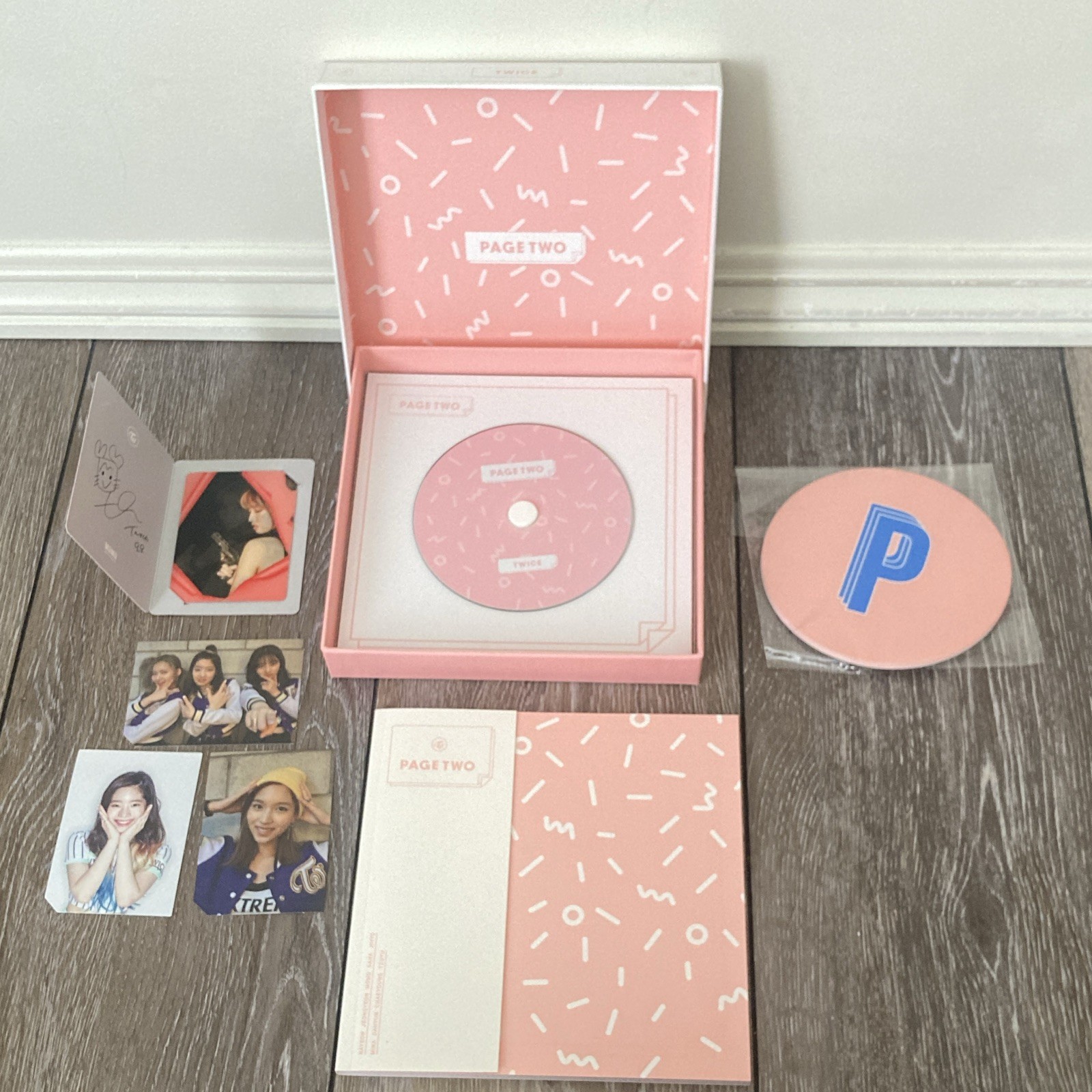 TWICE Page Two 2016 K-Pop Mini Album CD Pink Box Set (JYP Entertainment)