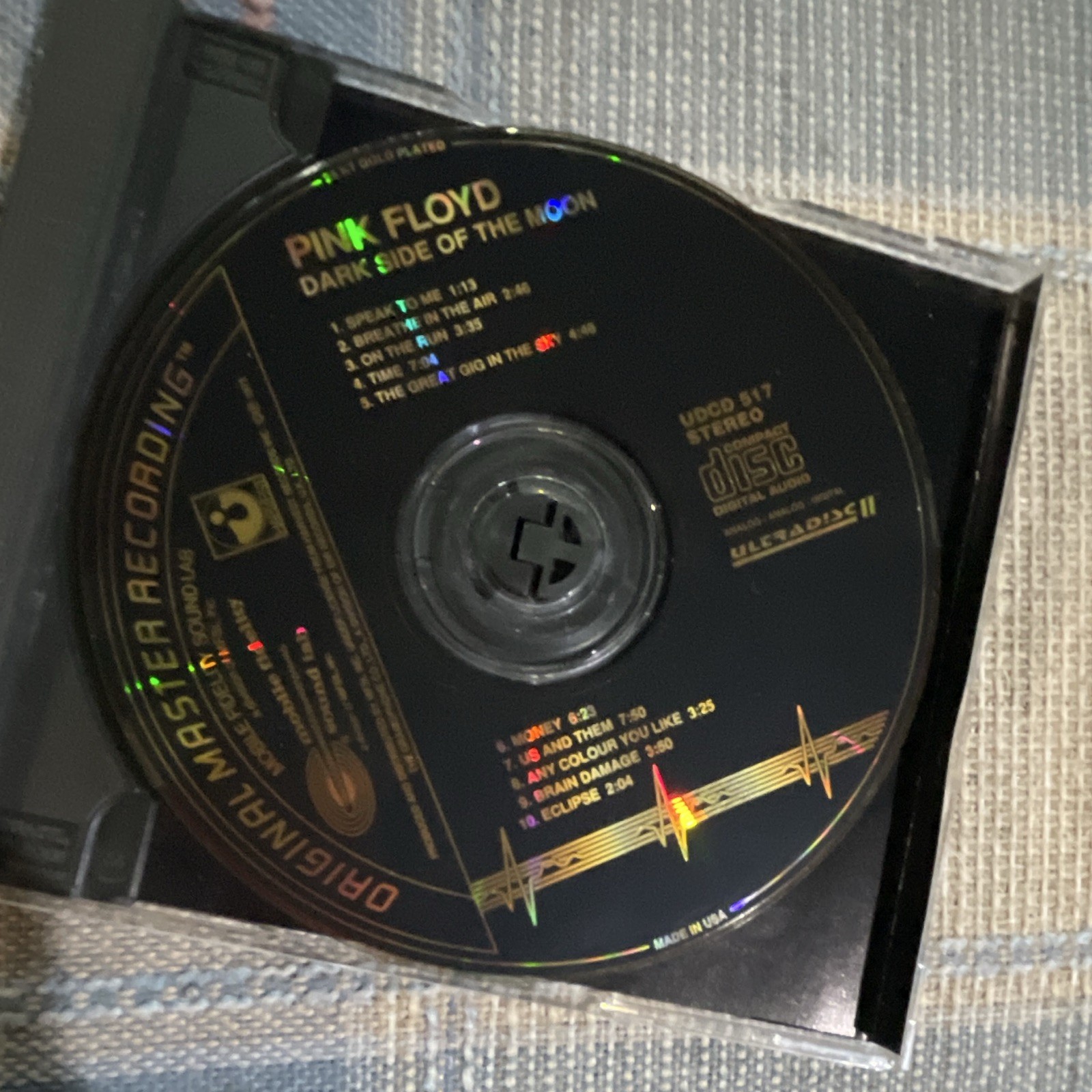Pink Floyd Dark Side of the Moon MFSL 24k Gold Ultradisc II OMR CD UDCD 517