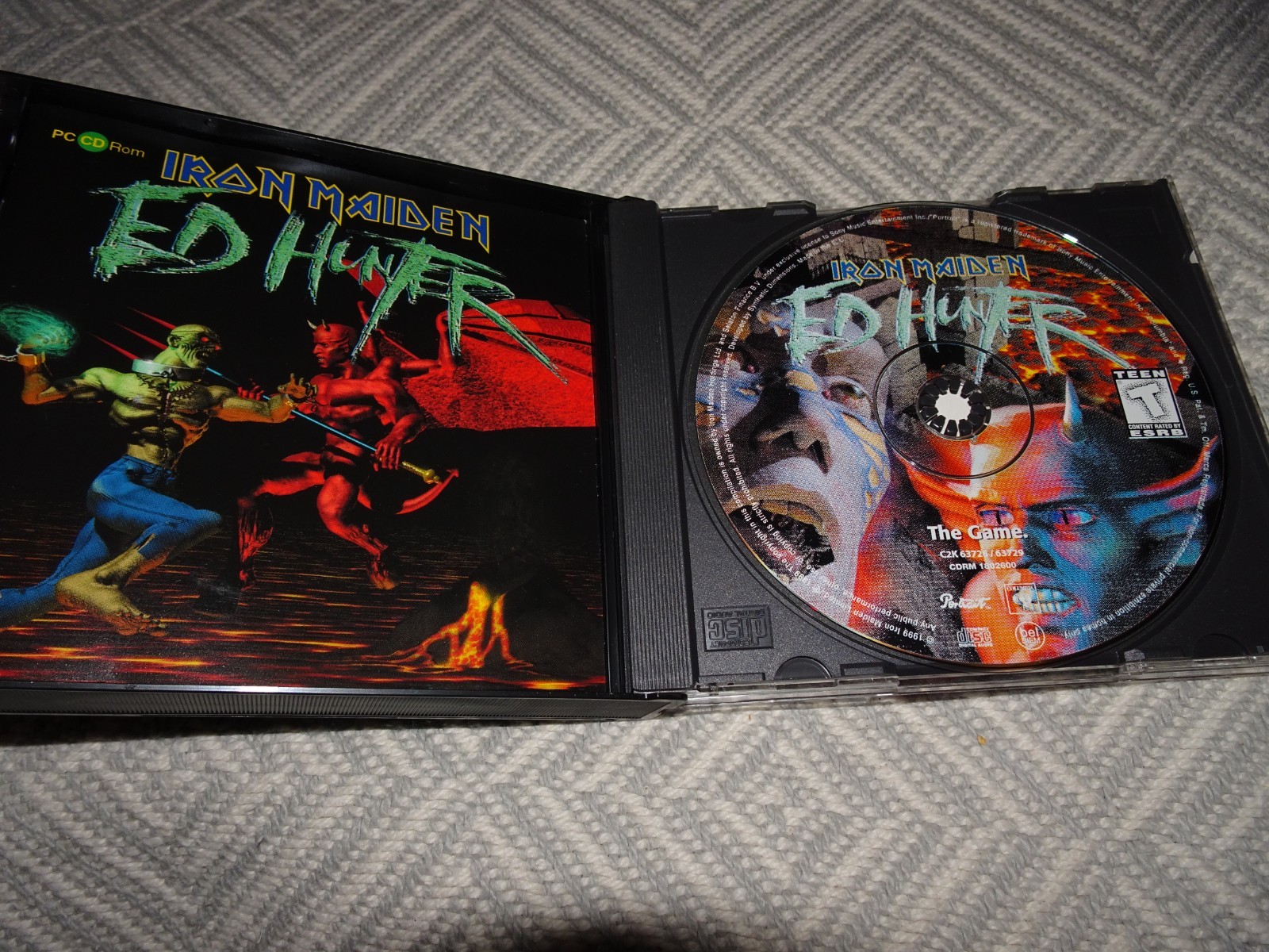 Iron Maiden Ed Hunter 3 cd set (out of print)