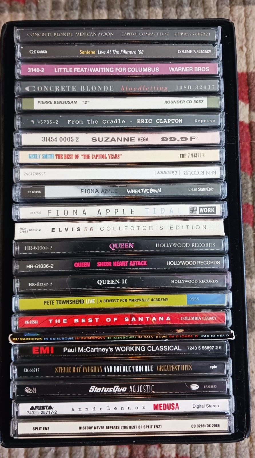 22 CDs LOT, Queen, Santana, A. Lennox, E. Clapton, F. Apple, Elvis, Little Feet