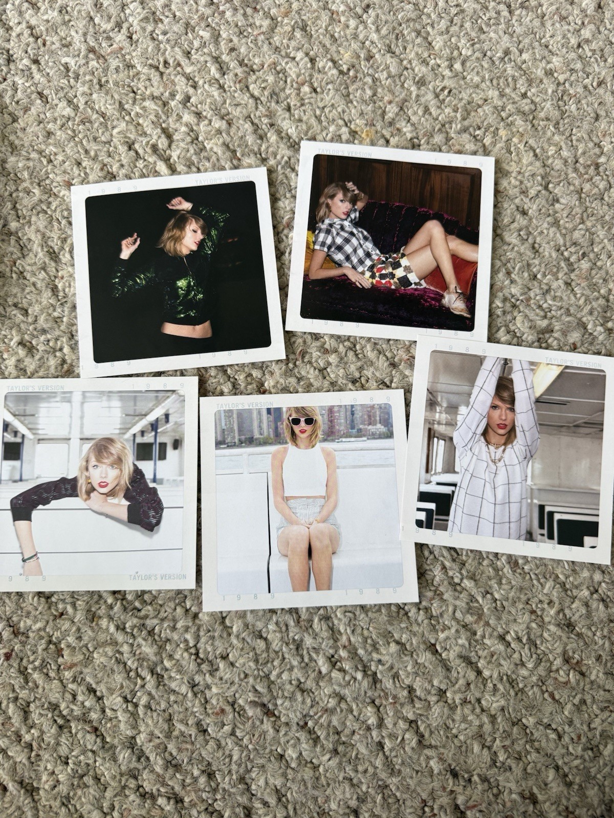 Taylor Swift 1989 Taylor's Version Deluxe CD Bundle with Photos