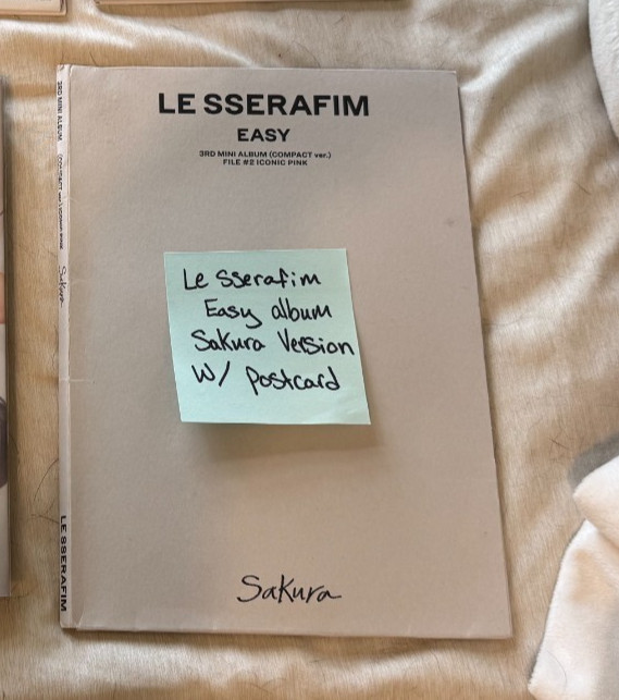 Le Sserafim Easy Album