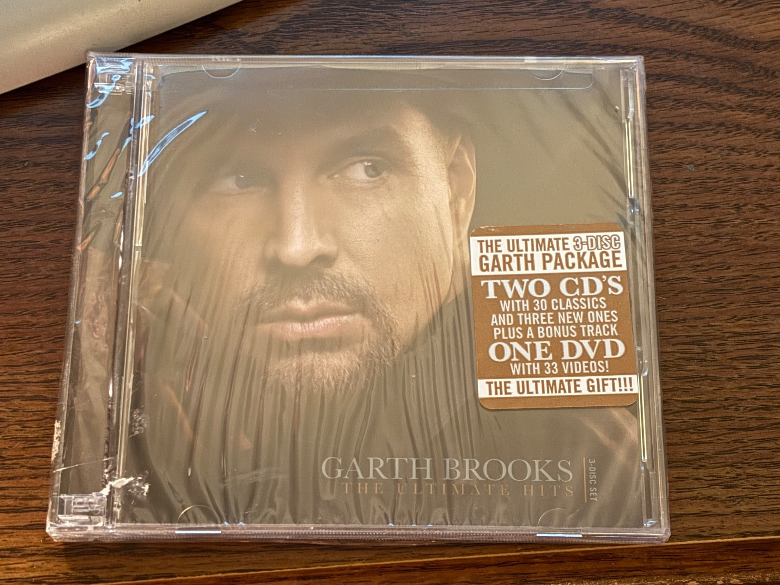 Garth Brooks The Ultimate Hits CD 2 Discs 1 DVD Pearl Records 85420-8091-213-02