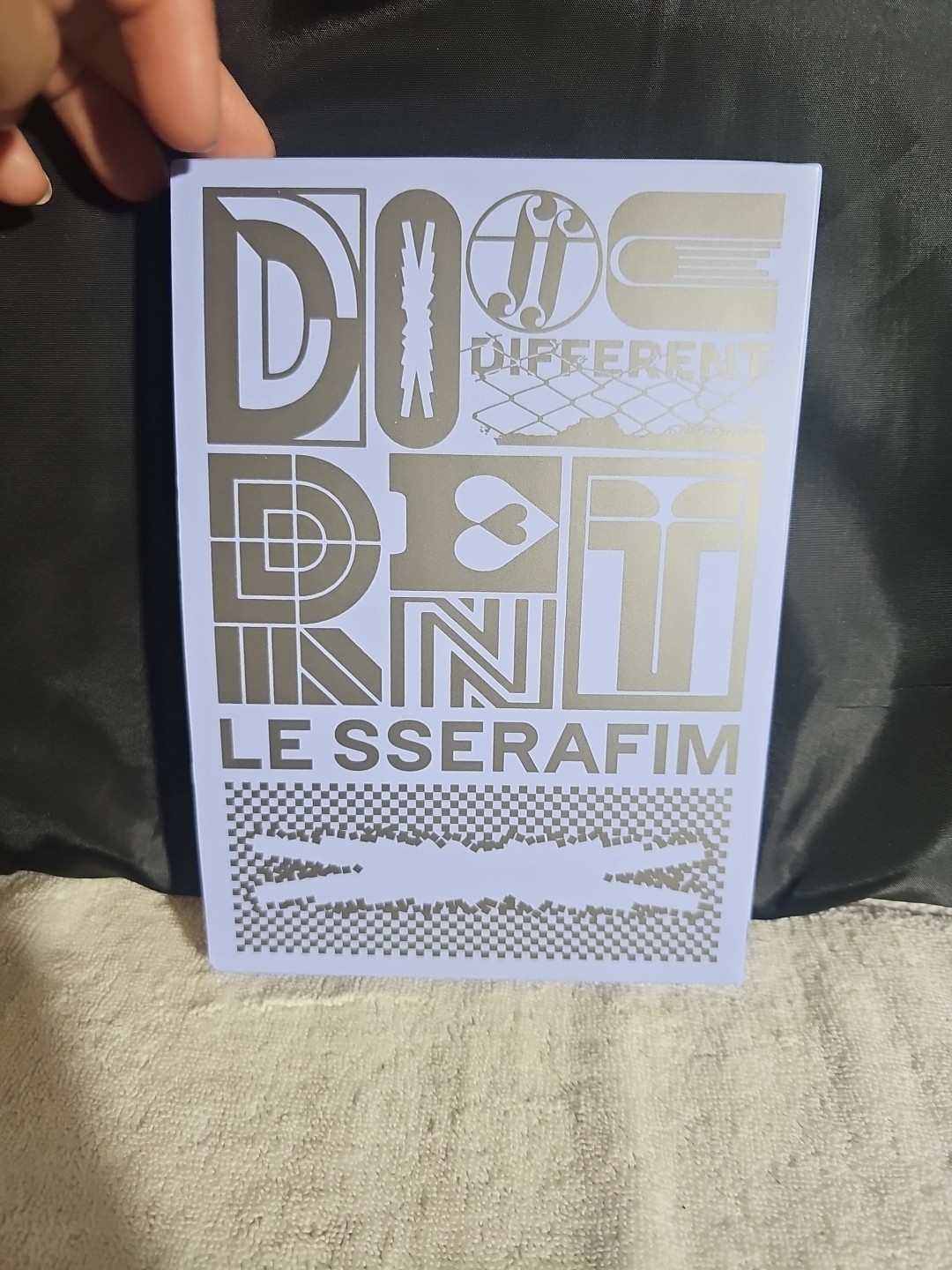 Le Sserafim Japan 4th Single DIFFERENT