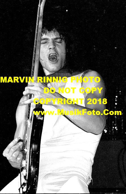 VAN HALEN - EDDIE VAN HALEN, DAVID LEE ROTH PHOTO 1976@ WHISKY @ STRIP 8x11 RARE