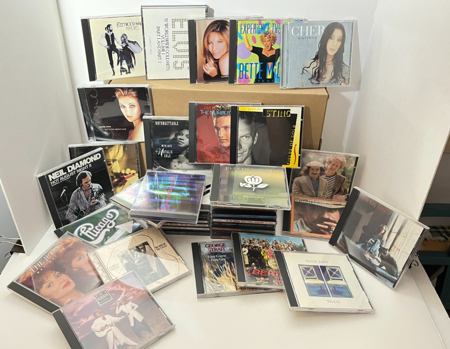 Vtg Lot 40 CD Mixed Music, See List 70-90's Elvis ,Elton, Diamond, Beatles++