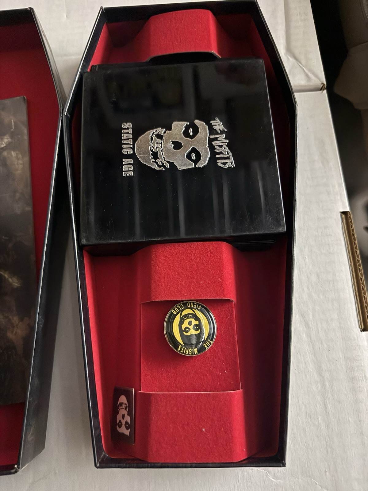 The Misfits CD Coffin Box Set First Pressing Fiend Club Pin Static Age Case