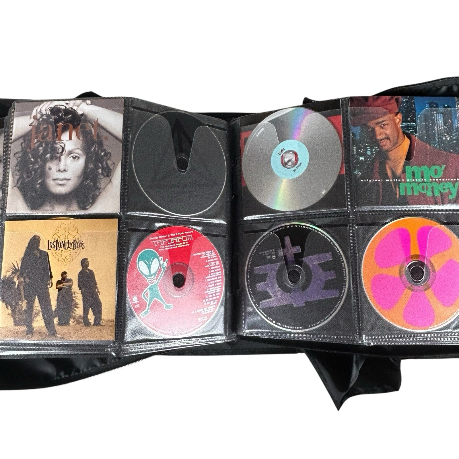 Huge CD Lot 512 Compact Discs Many Have Inserts Country 90s 2000s Ships Quickly