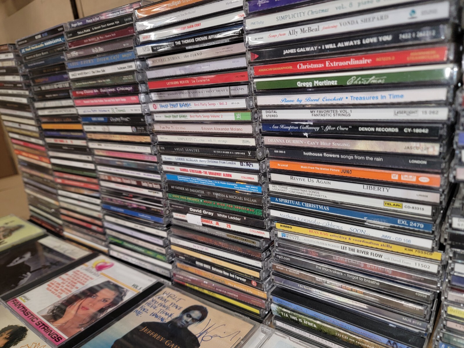 Lot of 50 Assorted CDs MIX ALL Genres Artwork+Case RANDOM BUNDLE Wholesale Bulk