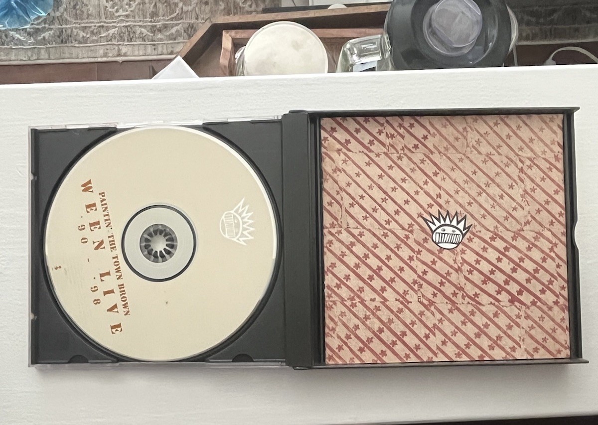 Ween - Paintin’ the Town Brown Live ‘90-‘98 2CD Set Elektra Records Used