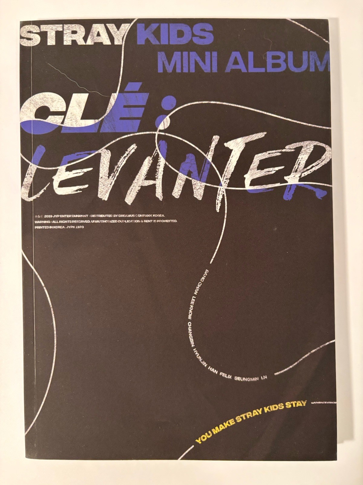 STRAY KIDS LEVANTER ALBUM WITH CD