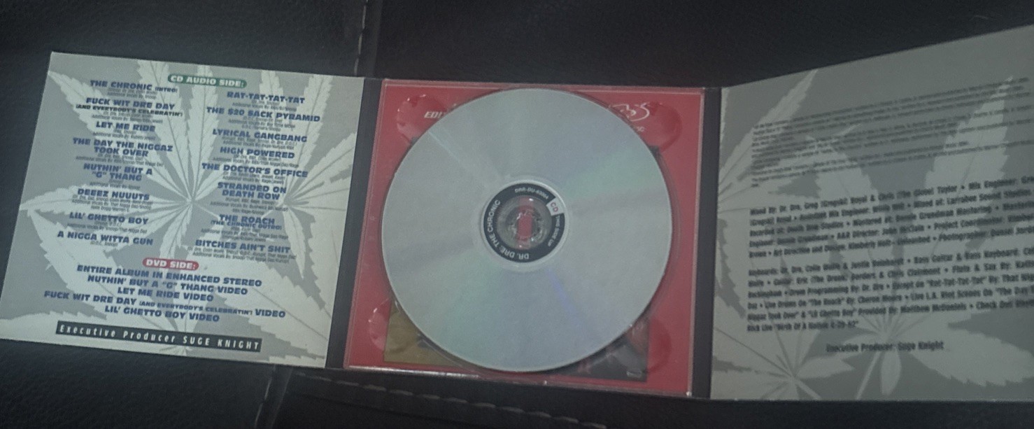 Dr. Dre The Chronic (CD) and dvd