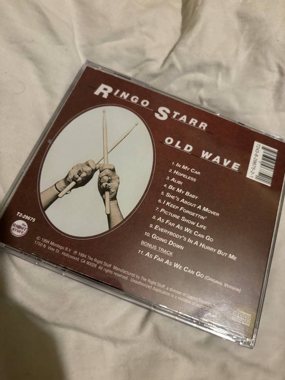 RINGO STARR~OLD WAVE~1994 US 11-TRACK CD ALBUM~THE RIGHT STUFF T2-29675 [Ref. 2]