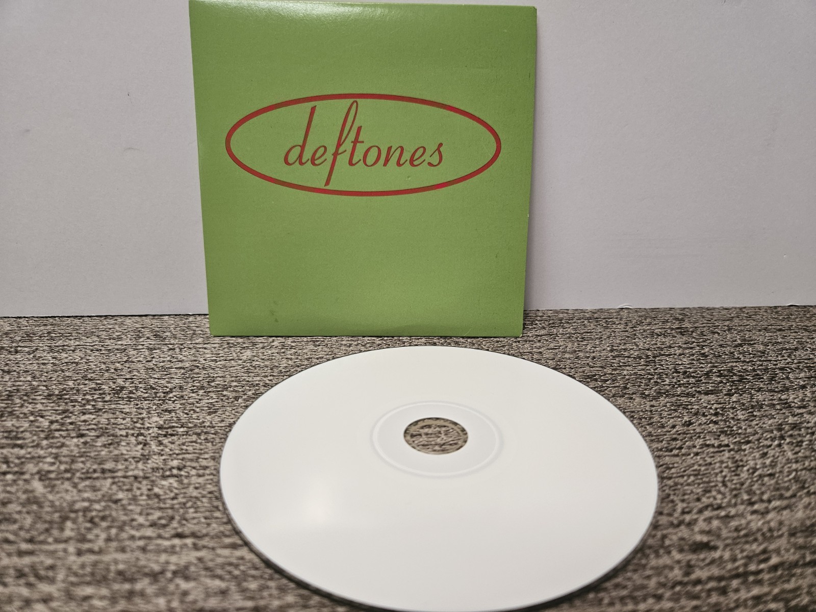 DEFTONES PROMO SAMPLE FROM THE MAVERICK RELEASE 1995