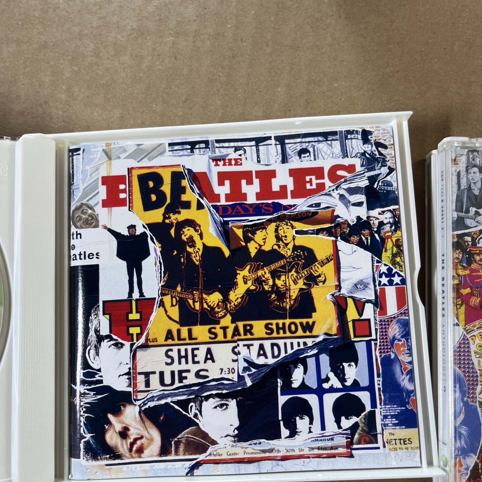 The Beatles Lot of 4 CDs SGT Peppers Lonely Anthology British Invasion McCartney