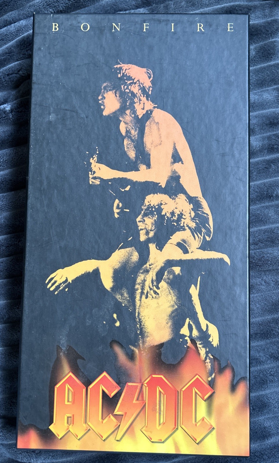 AC DC BONFIRE Box Set 5 CDs Poster Guitar Pick Booklet, no Keychain